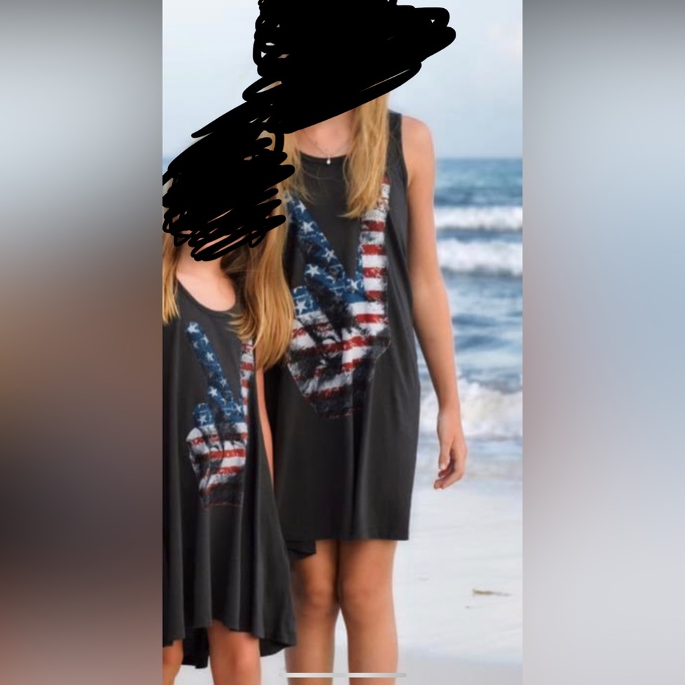 Lauren Moshi kids.   Flag hand dress.   Size 10